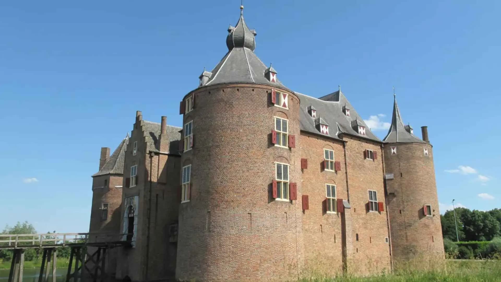 Ammersoyen Castle