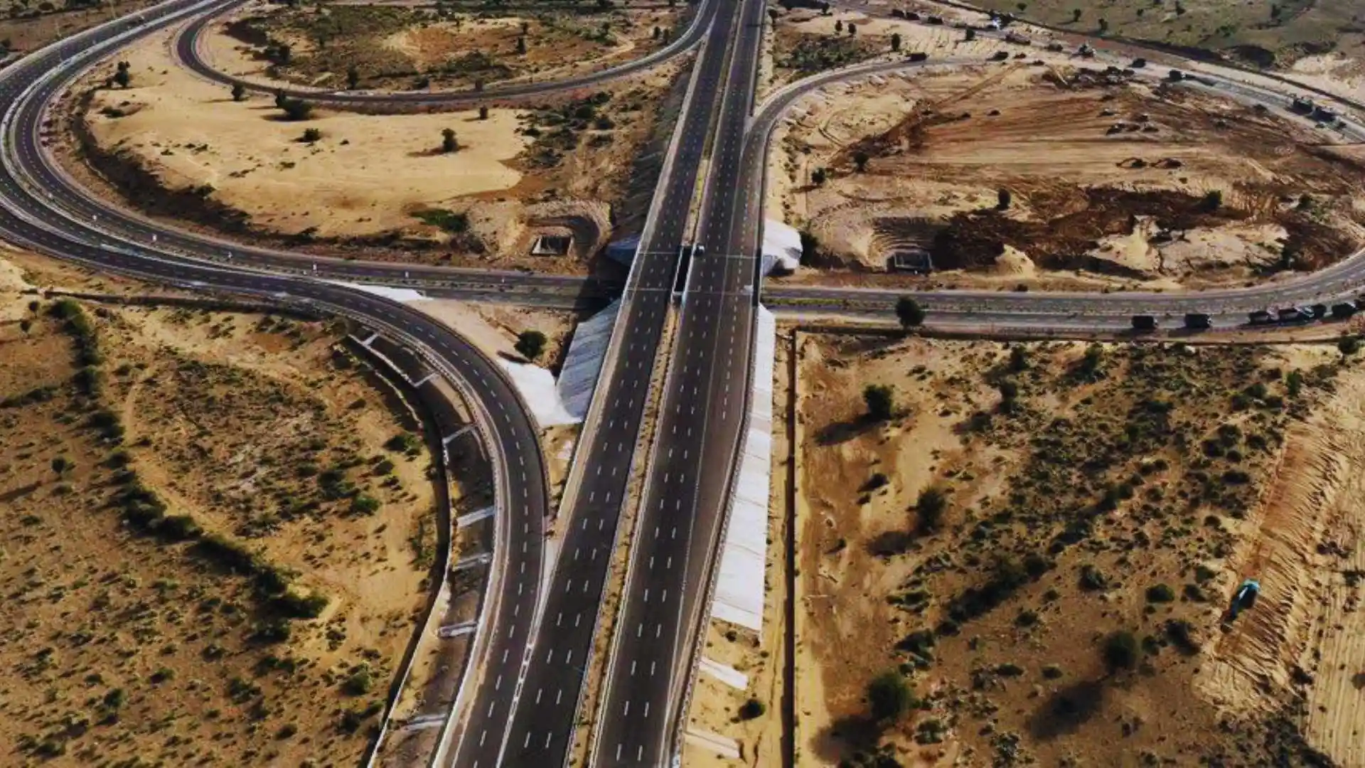 Cost Road Towards Jamnagar Gujarat