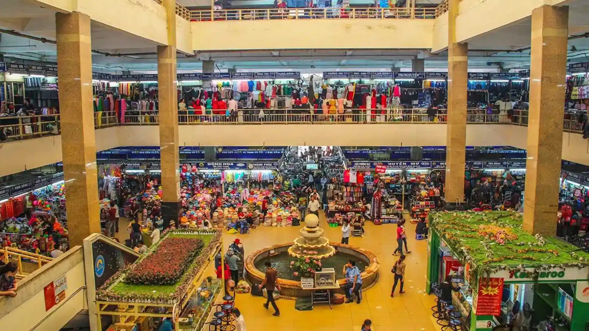 Dong Xuan Market