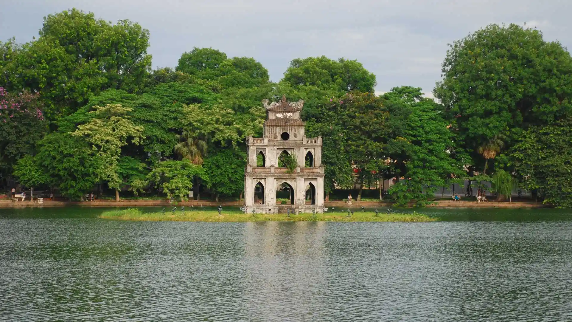 Hoan Kiem Lake