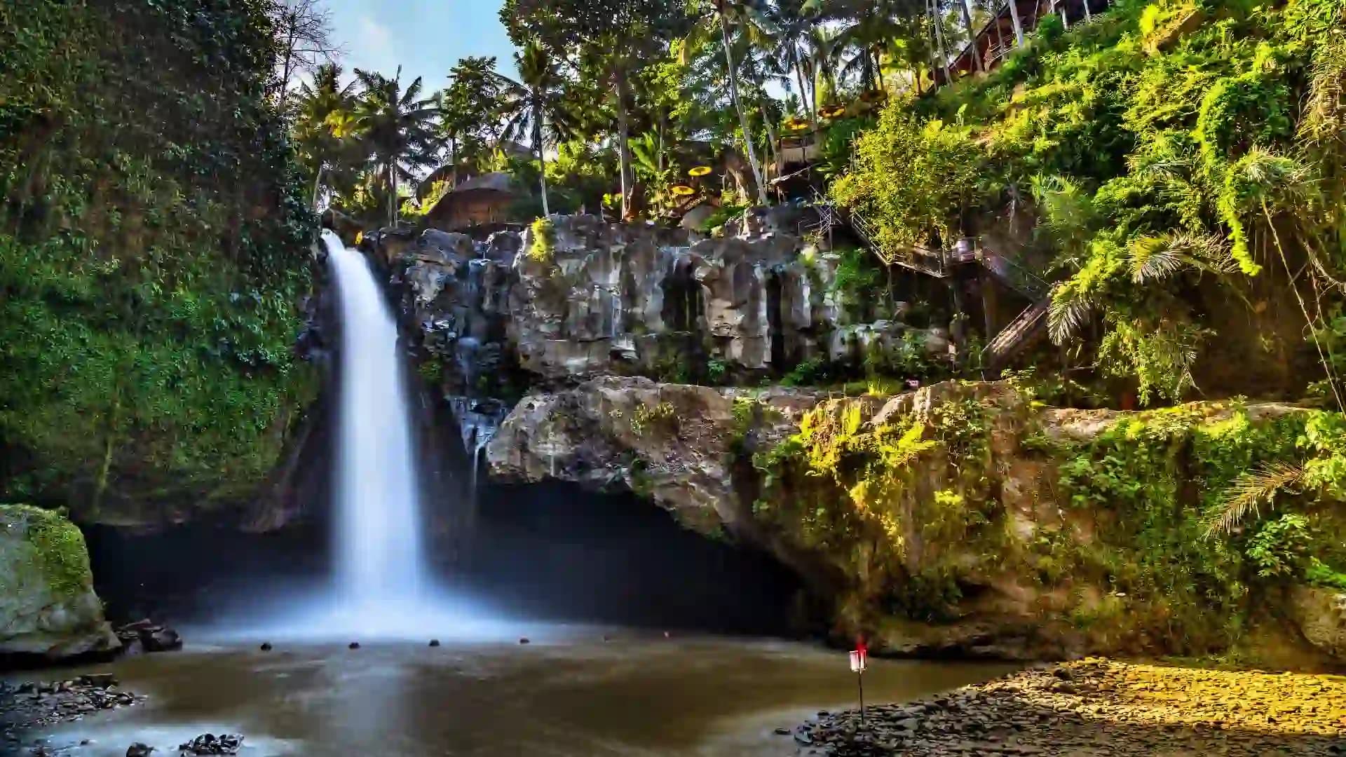 Tegenungan Water Fall