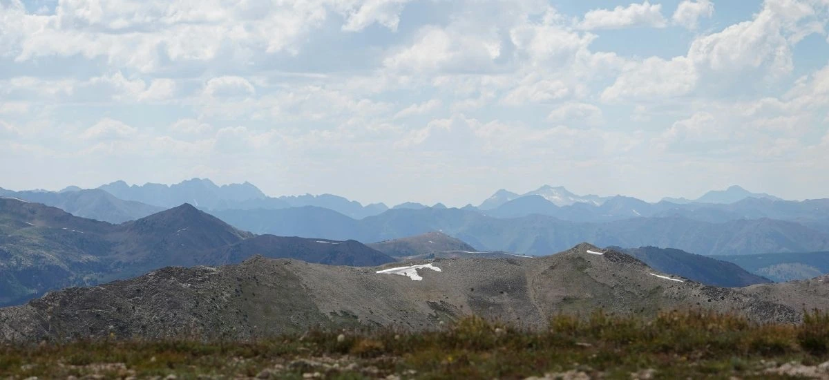 Knuckle Mountain Range