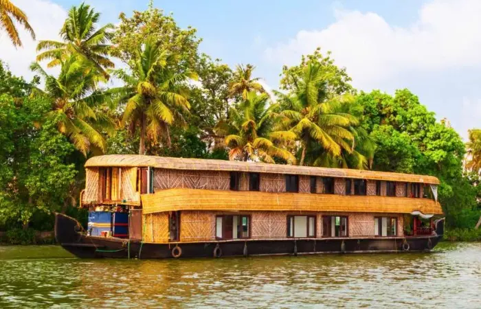 Alleppey Houseboat Tour