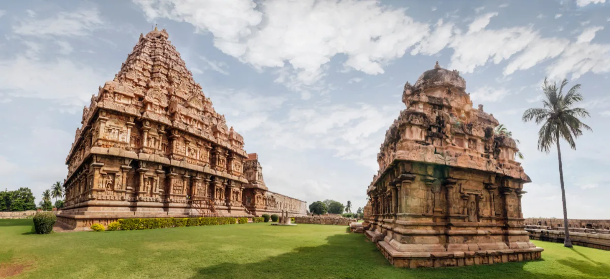 Famous Chola temples Gangaikonda Cholapuram historic temple Tamil Nadu architecture
