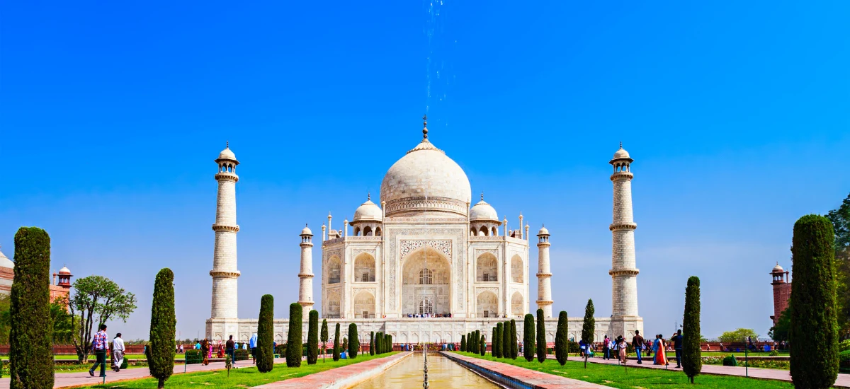 Famous Monuments in India - Tajmahal Agra