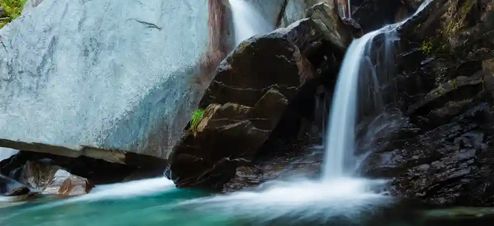 Bhagsu Waterfall (Himachal Pradesh)