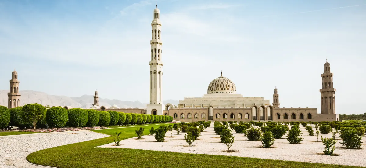 Sultan Qaboos Grand Mosque Oman - Cheapest Countries to Visit from India for Budget Travellers